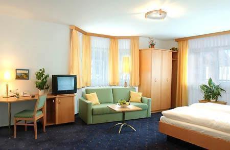 Hotel-Landpension Postwirt كيرشنسيتنباخ المظهر الخارجي الصورة